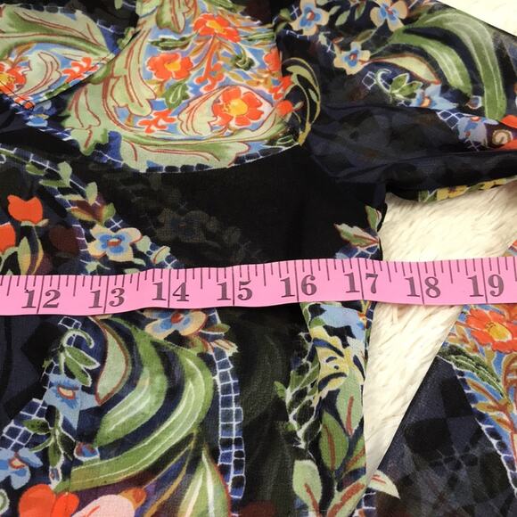 CAbi 3072 Amour Semi Sheer Blouse Floral XS 0-2 Corporate Work Office Coquette - Picture 5 of 7